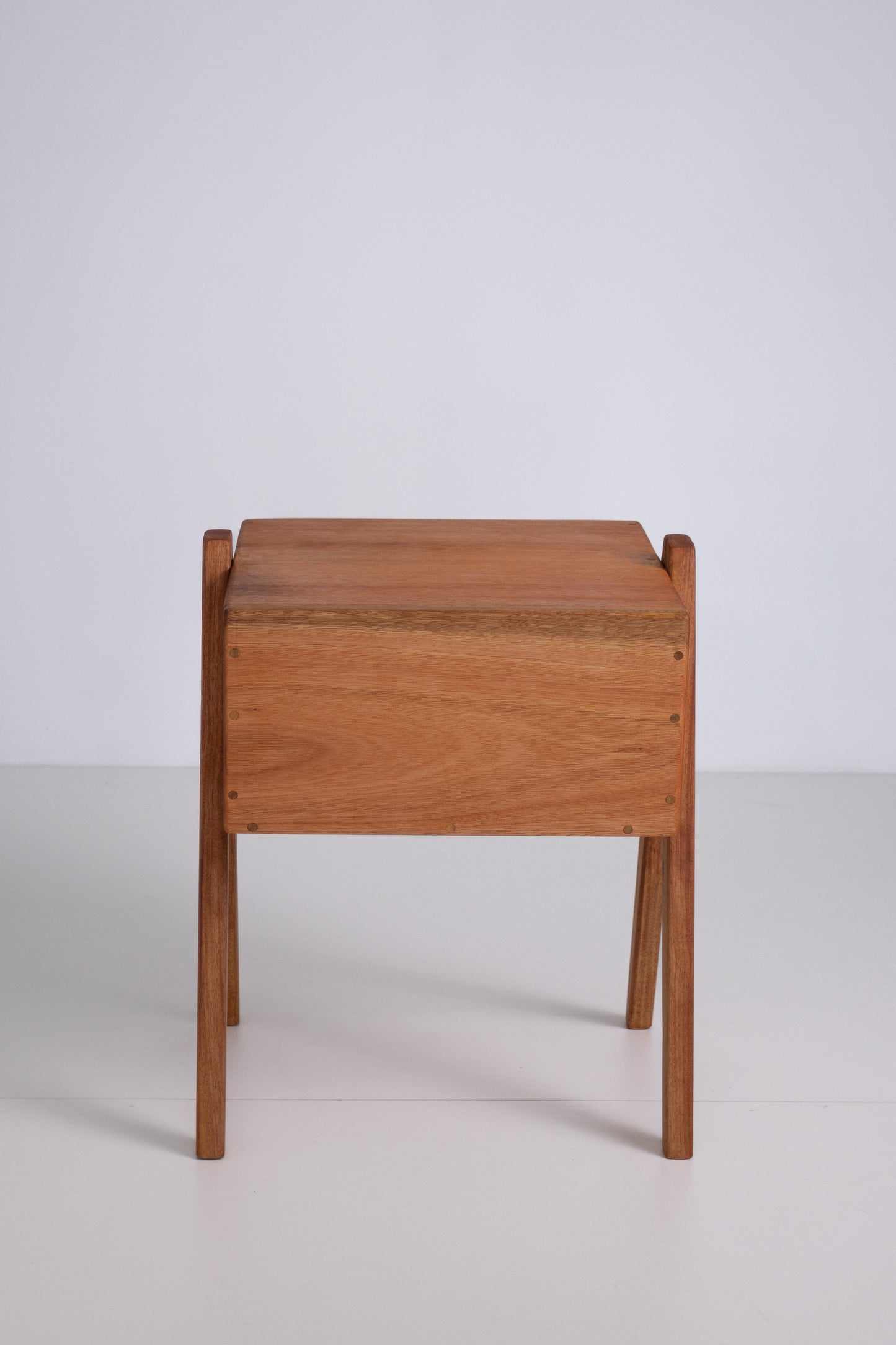 Mesa de Cabeceira - Amelie