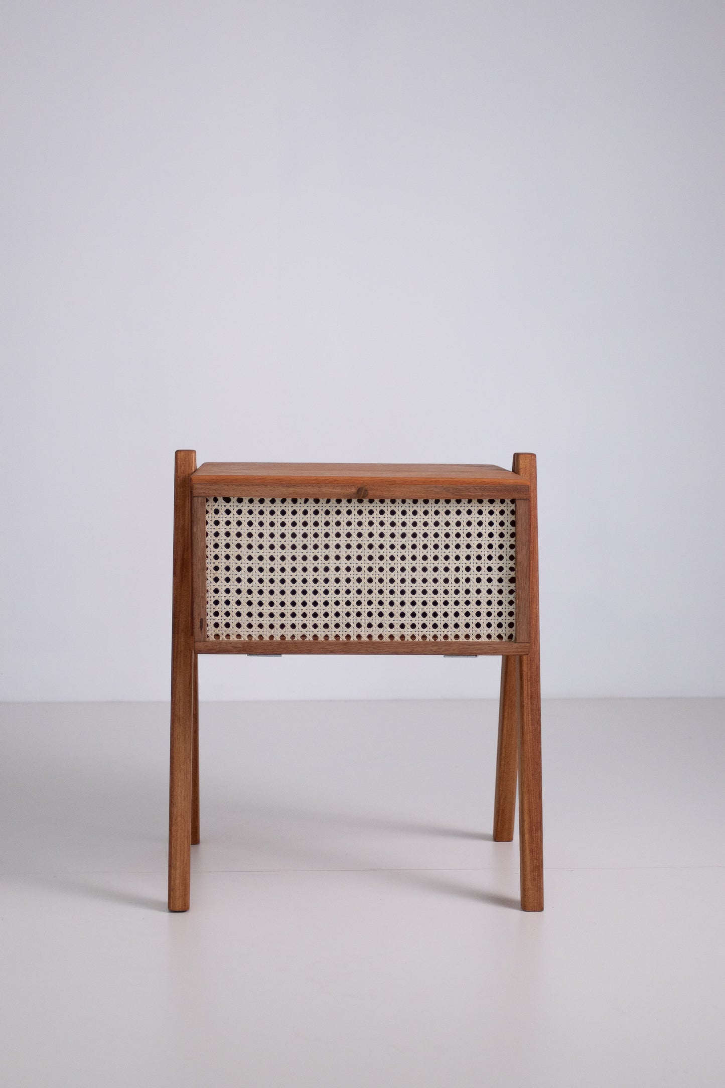 Mesa de Cabeceira - Amelie