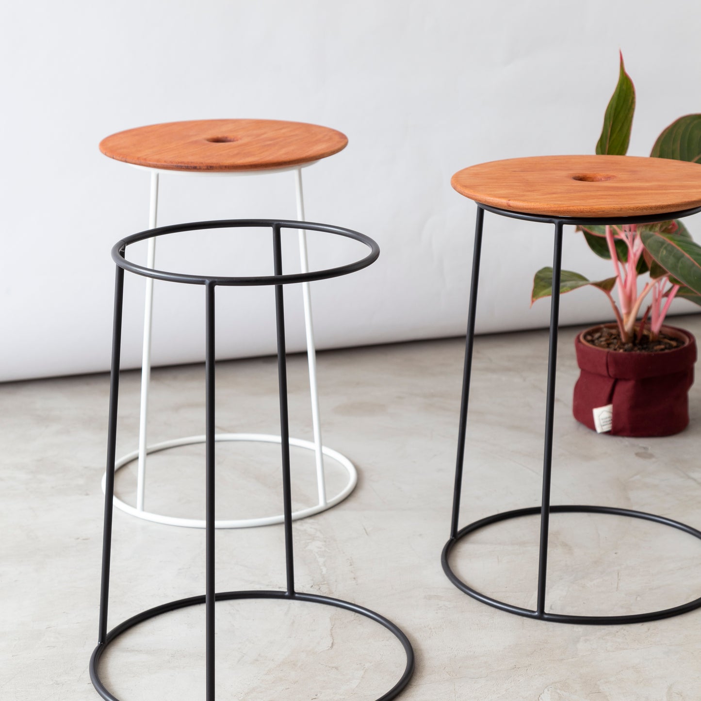 Mesa de Apoio Floratta